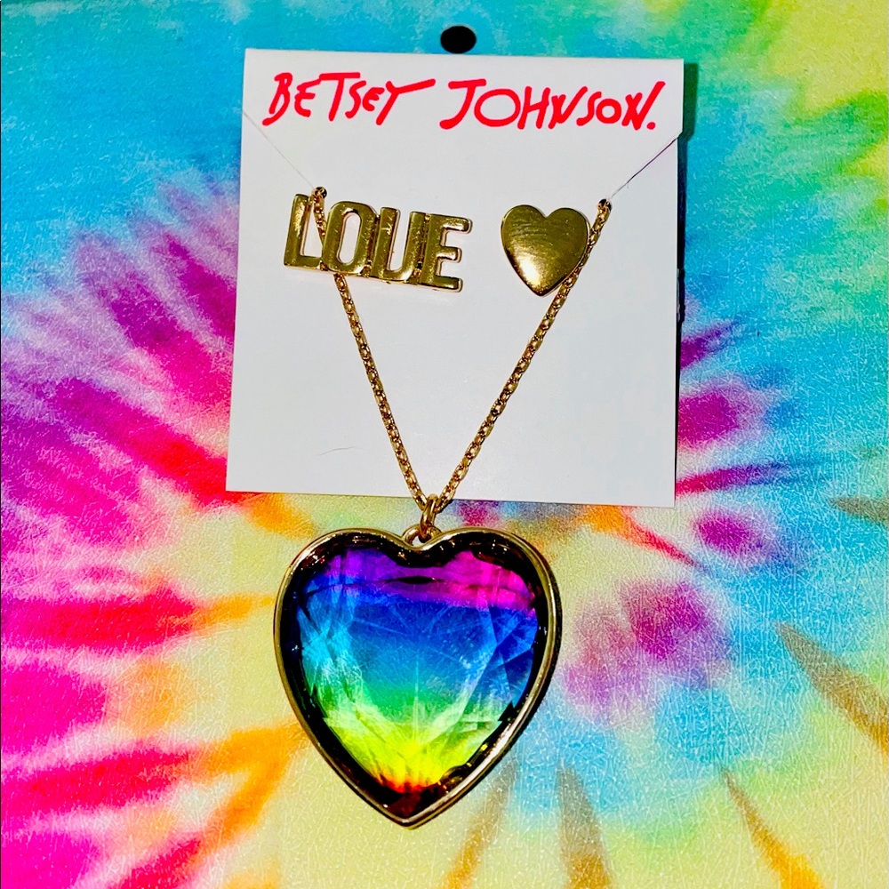 Betsey 🌈 Rainbow 🌈 Ombré 💜 Heart Necklace Set